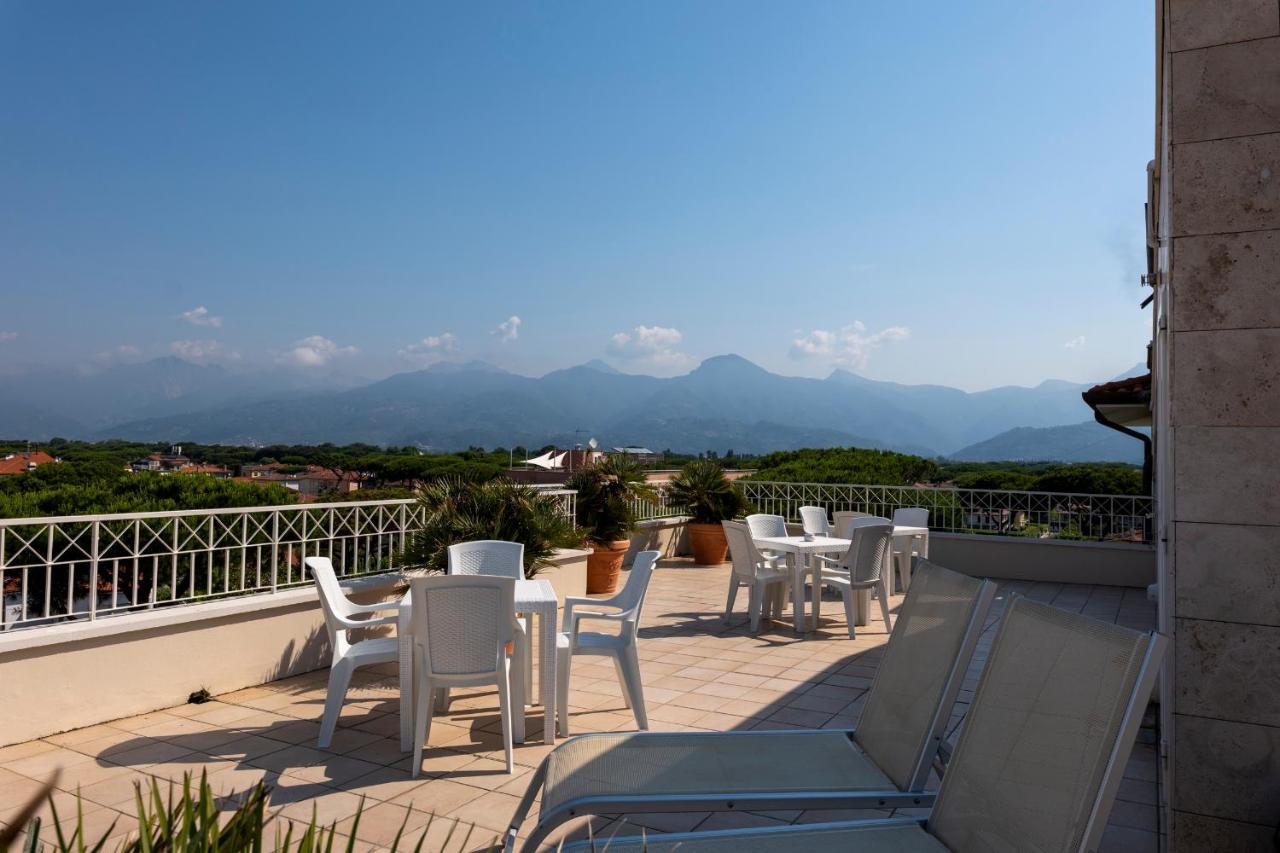 Hotel Sylvia Lido di Camaiore Kültér fotó