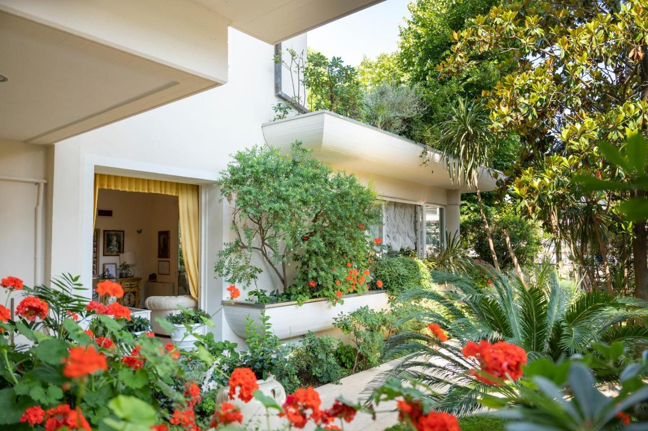 Hotel Sylvia Lido di Camaiore Kültér fotó