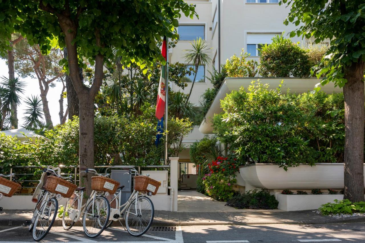 Hotel Sylvia Lido di Camaiore Kültér fotó