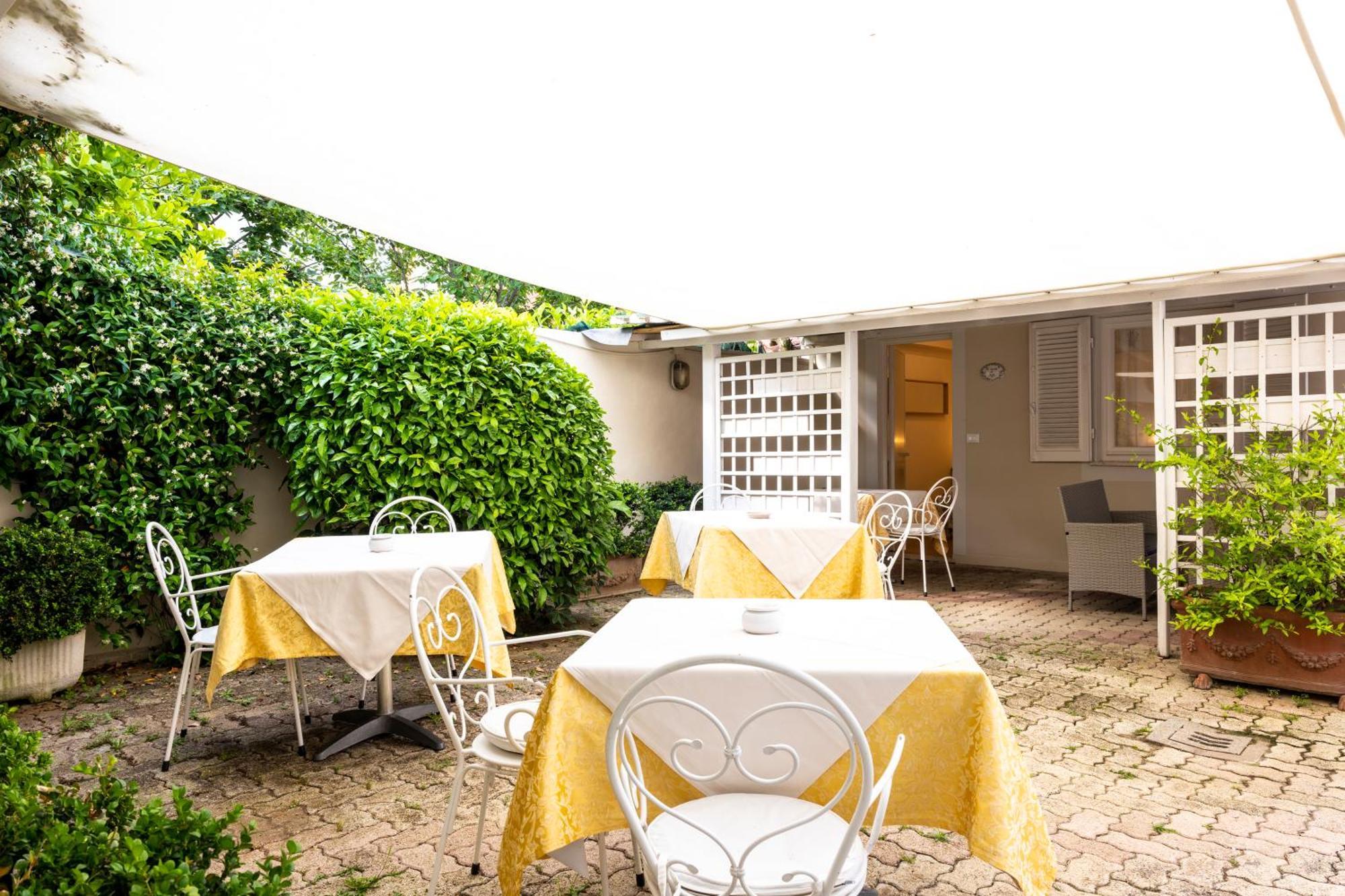 Hotel Sylvia Lido di Camaiore Szoba fotó