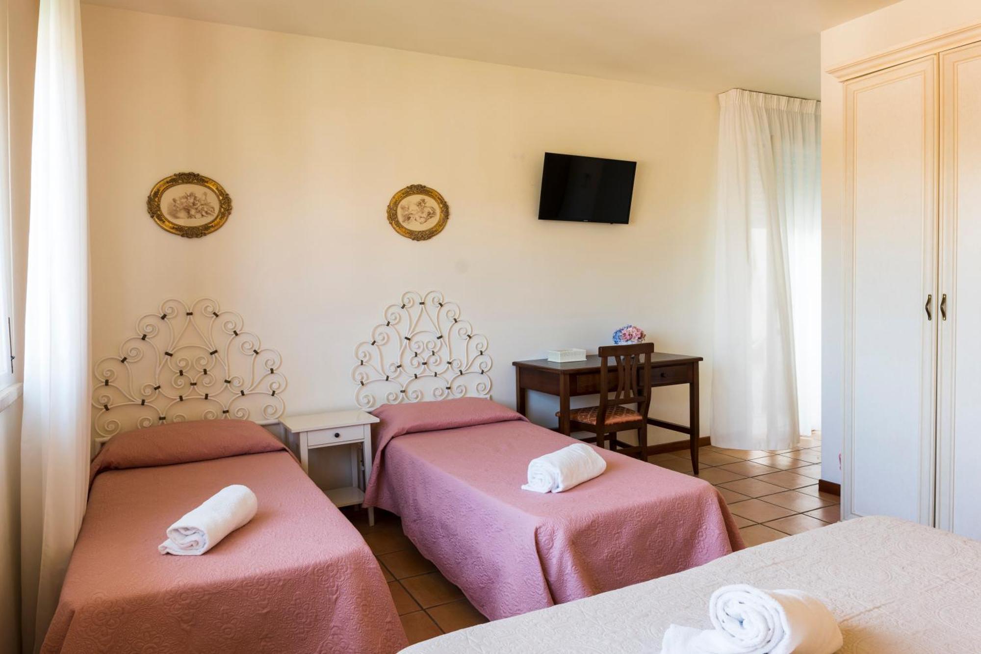 Hotel Sylvia Lido di Camaiore Szoba fotó